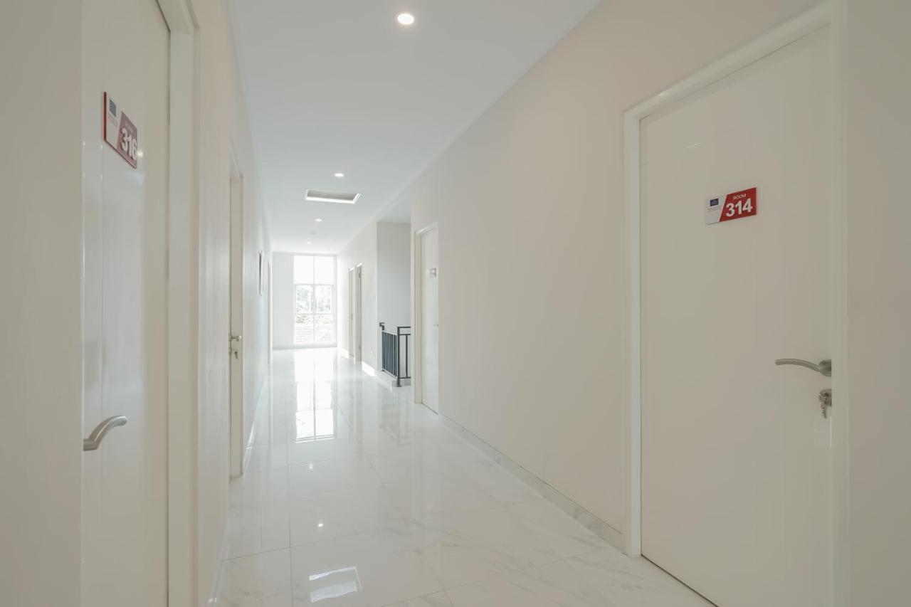 Reddoorz Syariah Plus @ Bsd City South Tangerang Exteriör bild